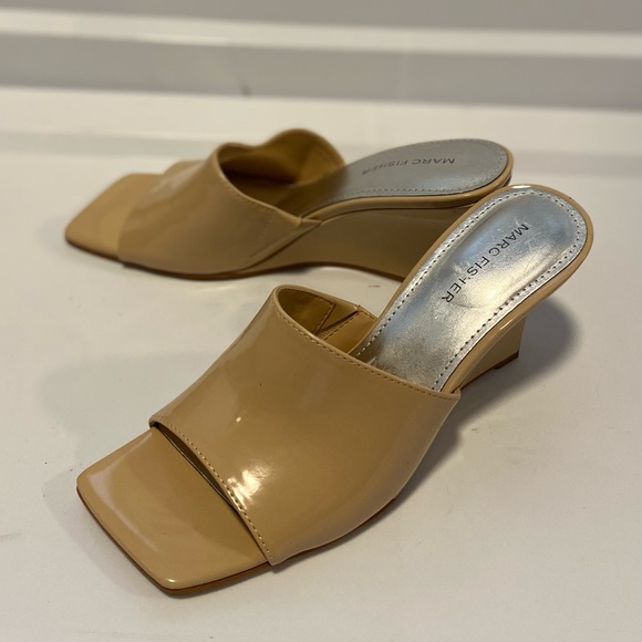 Marc Fisher Shoes - Marc Fisher Rollo Wedge Sandals in cream color, sleek modern look